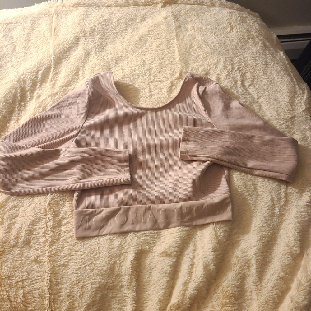 Victorias secret crop top (M)